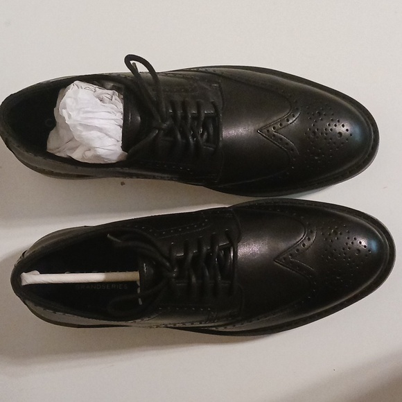 Mens Cole Haan size 8.5 black loafers - Picture 1 of 8